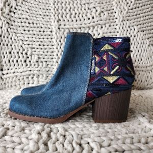 Desigual booties
